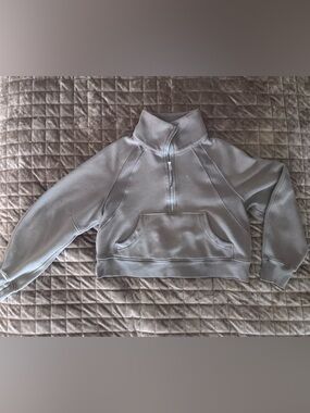 Lululemon Scuba Oversized Cropped Half-Zip- no tags